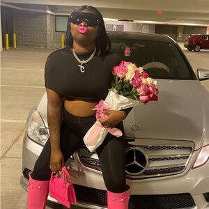 Meet your Posher, Tearra